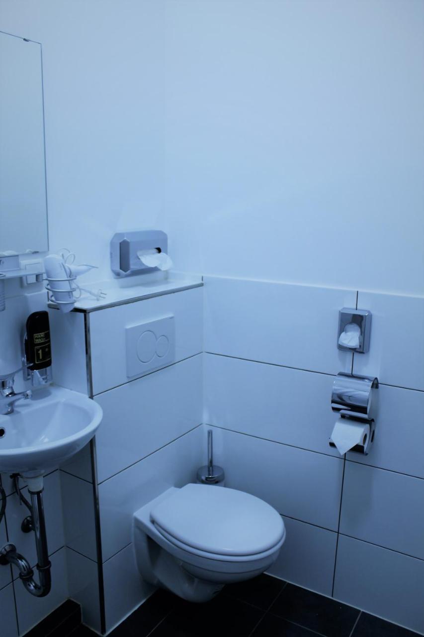 Pionier Hotel Hamburg Wandsbek Esterno foto