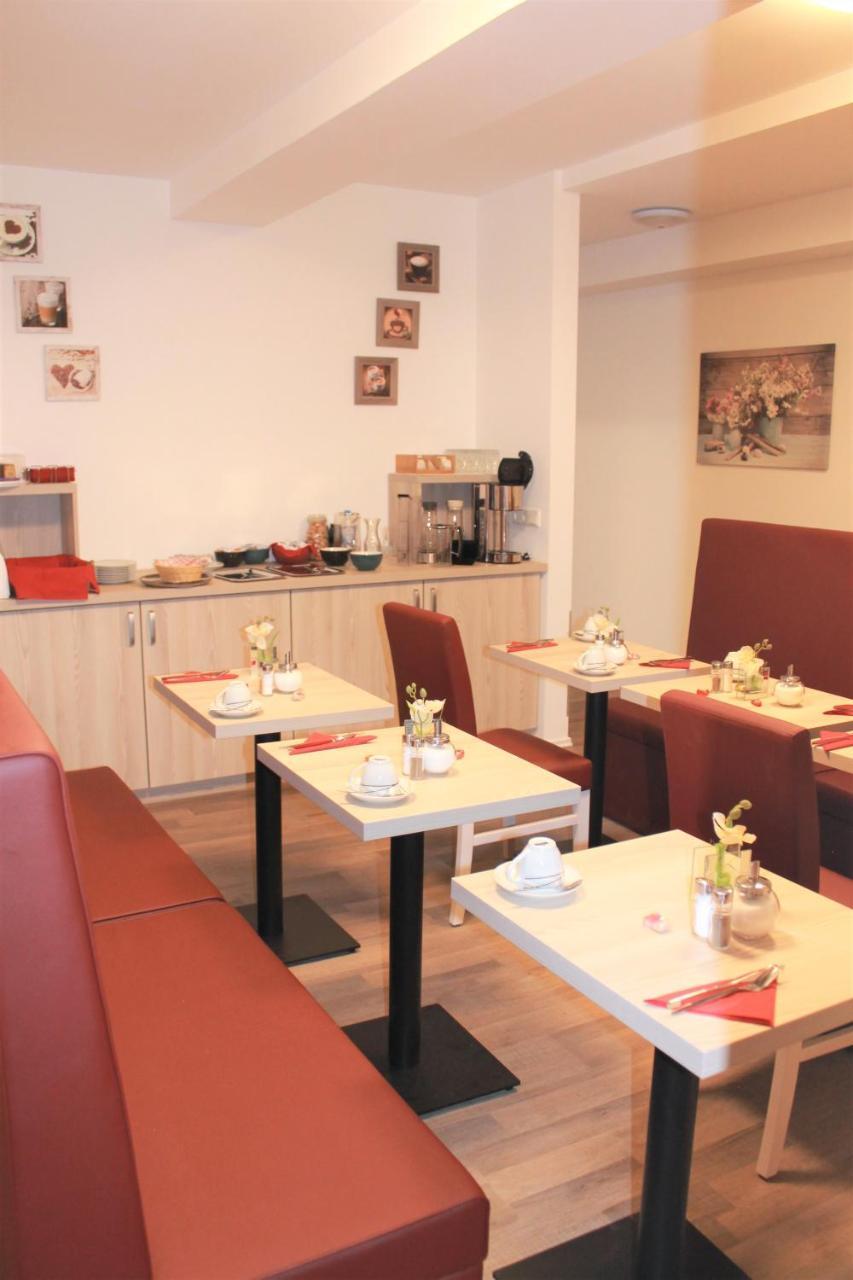 Pionier Hotel Hamburg Wandsbek Esterno foto
