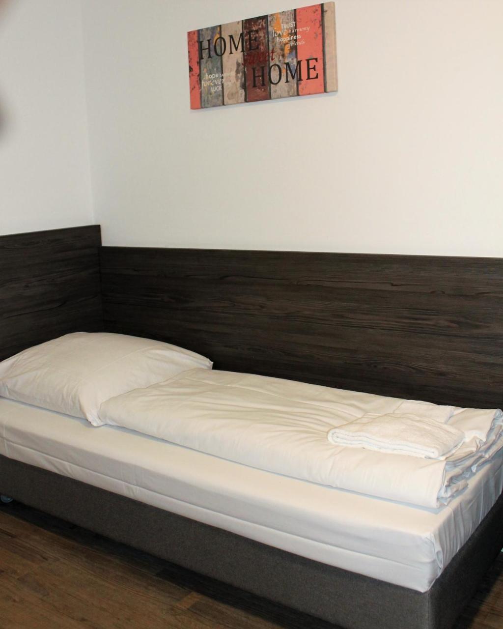 Pionier Hotel Hamburg Wandsbek Esterno foto